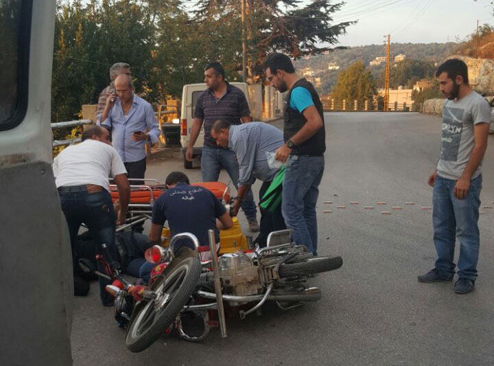  جريح اثر صدمه على دراجته النارية في جورة الترمس